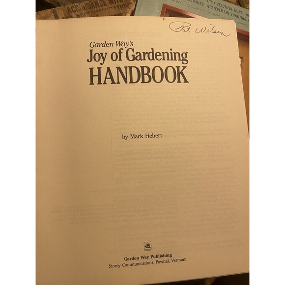 Vintage 1985 Garden Way's Joy of Gardening Handbook Spiral Mark Hebert Record - Picture 4 of 6